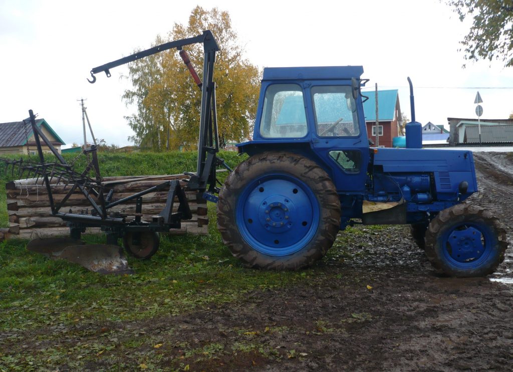 Права на трактор в Петергофе